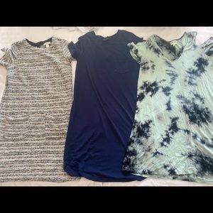 Bundle three small dresses